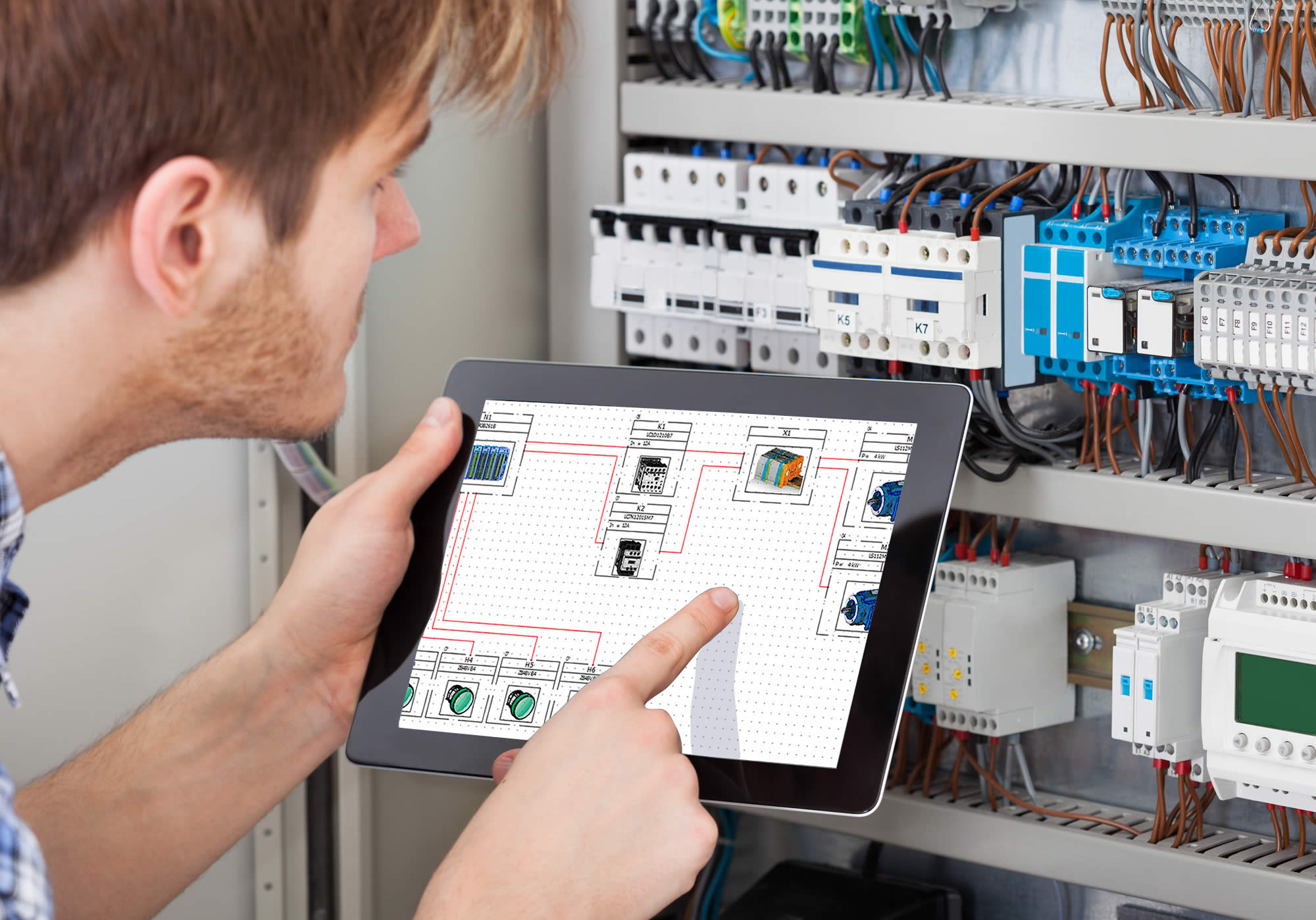 How Does Electrical Pricing Software Help in Managing Budgets?
